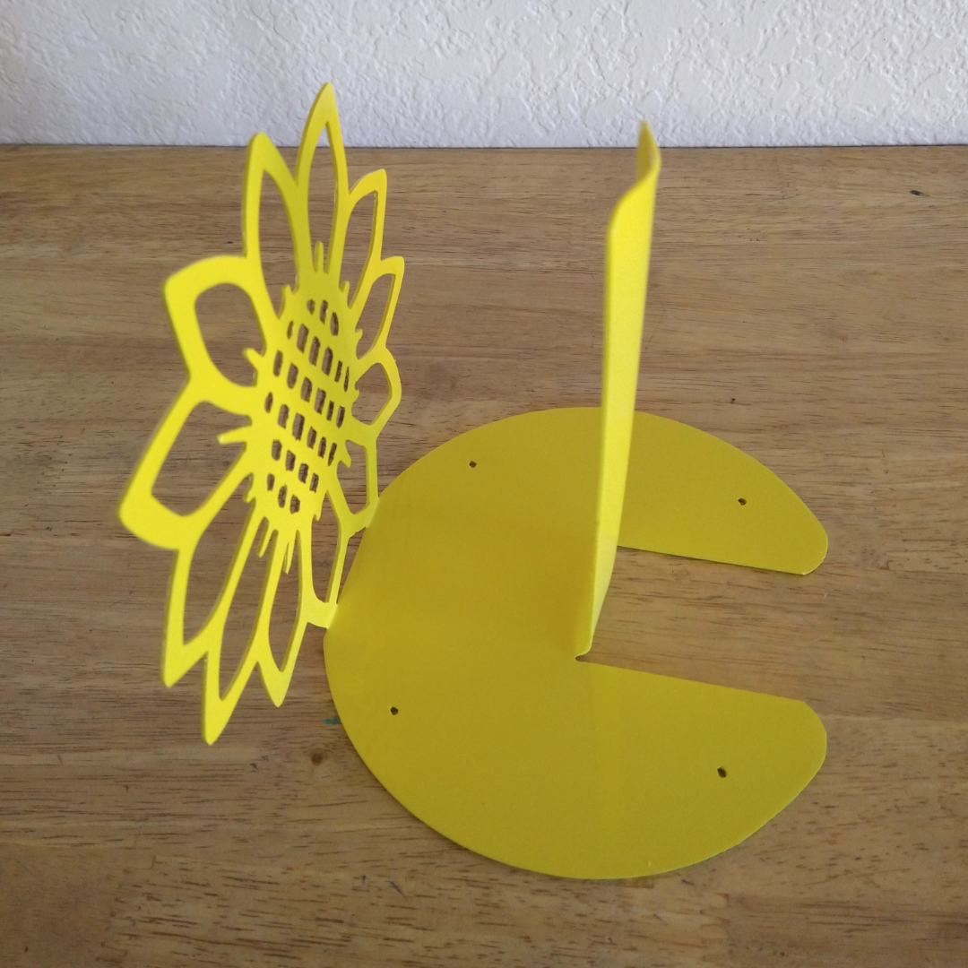 Metal Sunflower Paper Towel Holder image 2